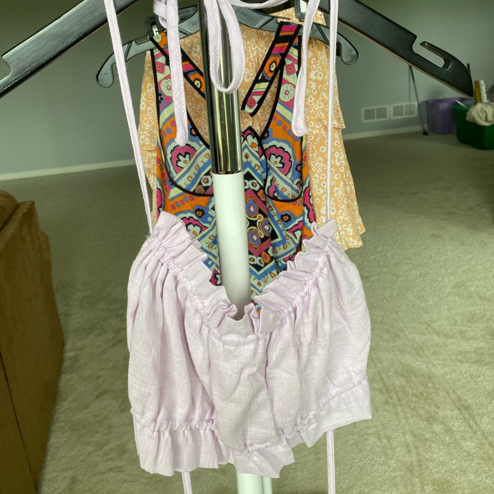 NEW! Princess Polly TRENDY tie top!